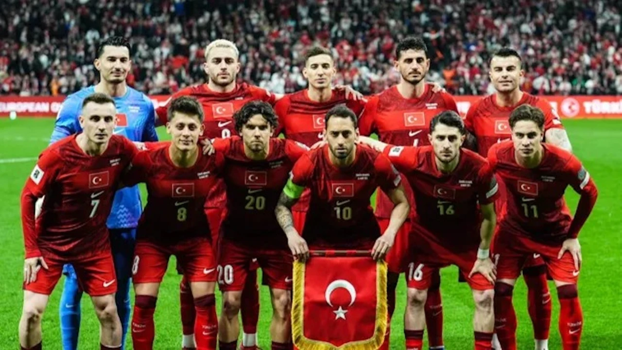 A Milli Takım’da kadro dışı kalan iki isim kampı bıraktı