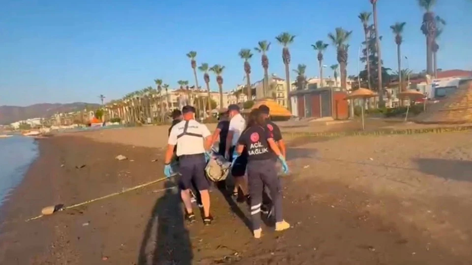 Marmaris Halk Plajı'nda denizde cansız beden bulundu