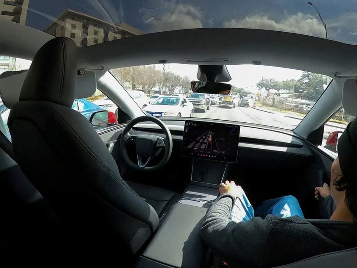 Tesla'nın Robotaksi Çıkışı Beklenenden Yavaş