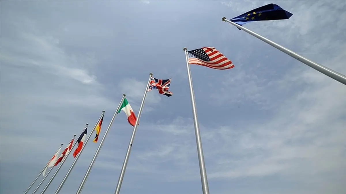 G7'den Ukrayna'ya "sarsılmaz destek": Rusya'ya baskı artıyor