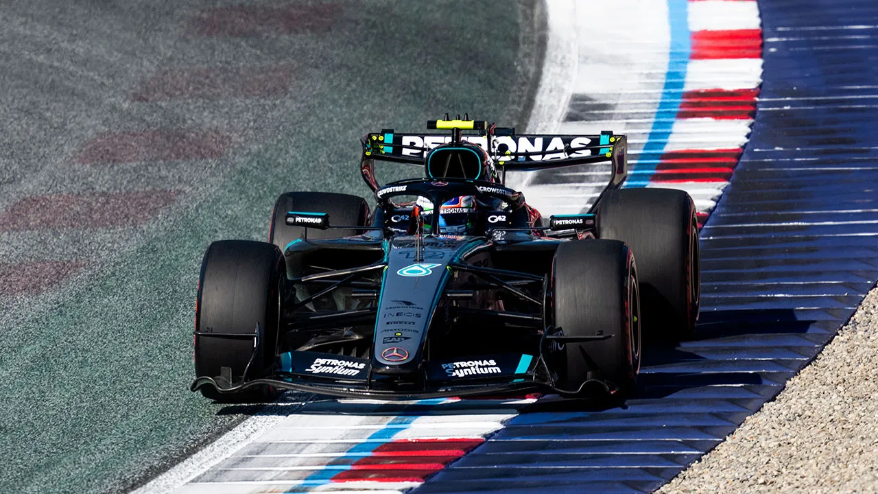 Formula 1 Avusturya GP'de kazanan belli oldu
