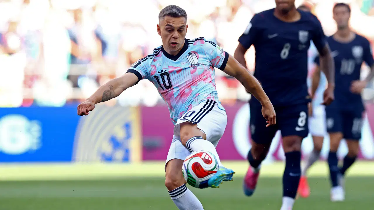 Beşiktaş Leandro Trossard transferi resmen açıkladı! KAP bildirimi geldi...