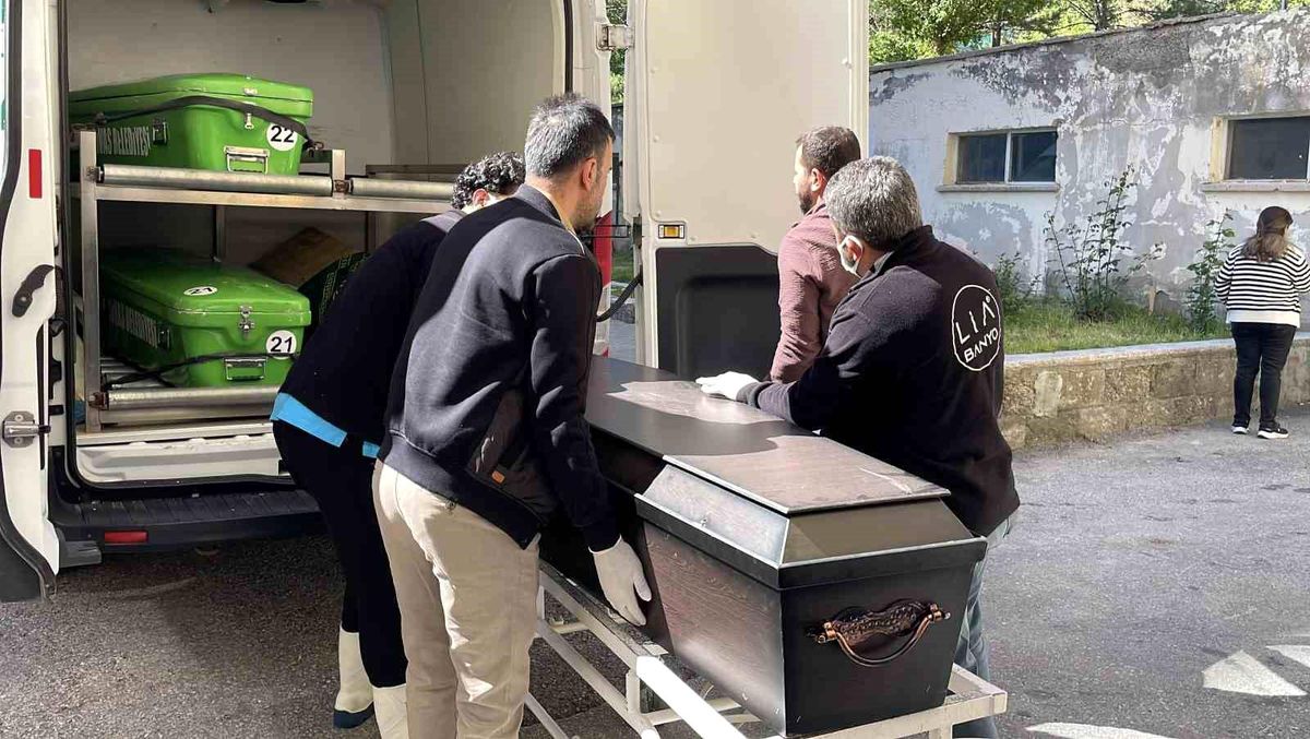 Sivas'ta hayvancılıkla uğraşan adam kene nedeniyle hayatını kaybetti