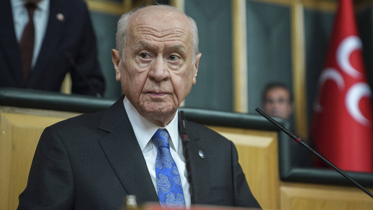 Bahçeli, Rahmi Koç'a yönelik 'fıkra' soruşturmasına tepki gösterdi: "Samimi ortamda yapılan bir latife"