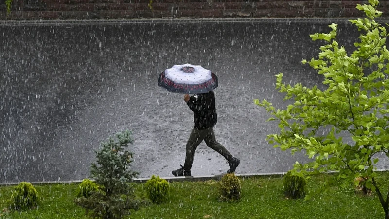Kavurucu sıcaklara mola: Meteoroloji il il açıkladı sağanak geliyor