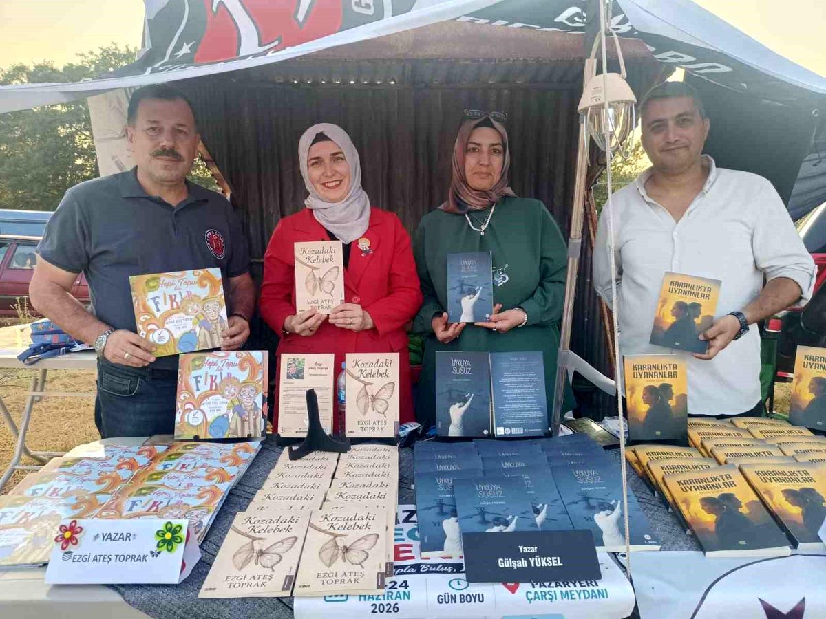 Bozüyüklü yazarlar Kınık'ta okurlarıyla buluştu