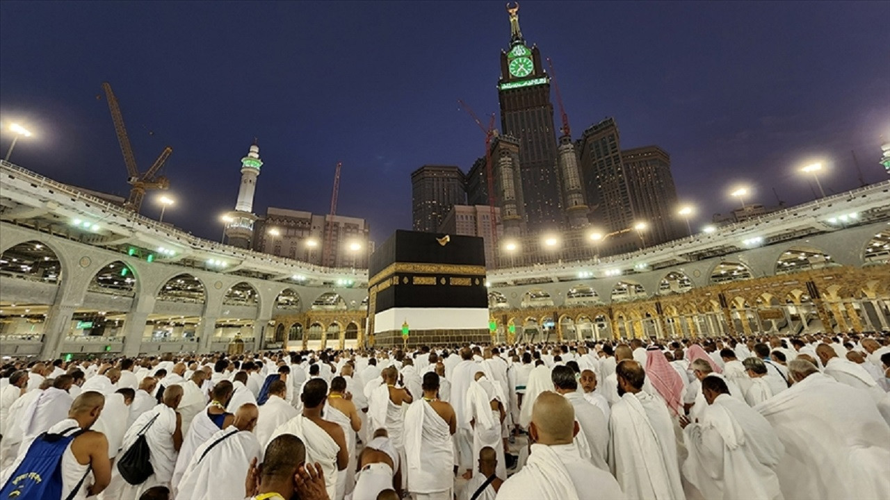 Suudi Arabistan'dan çok girişli umre vizesine ilişkin yeni düzenleme
