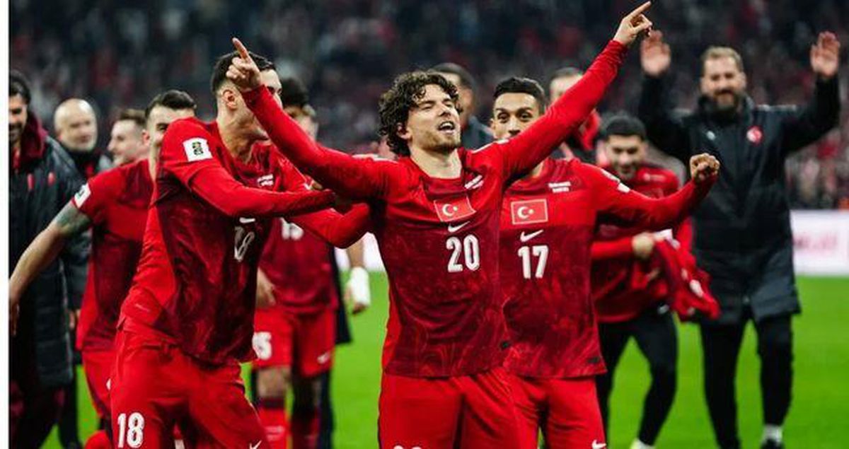 Türkiye Paraguay'ı yenerse, yenilirse, berabere kalırsa ne olur? Türkiye gruptan nasıl çıkar, nasıl tur atlar?