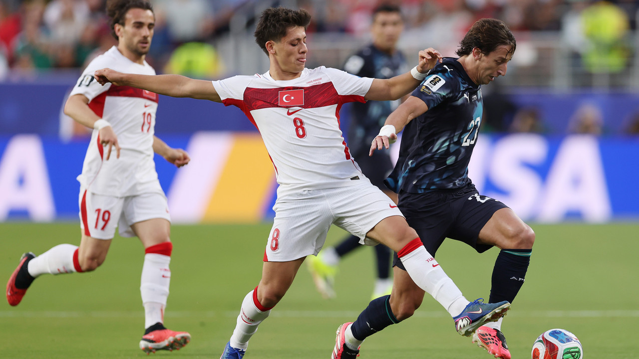 Dünya Kupası rüyası kabus oldu: Milliler Paraguay'a yenildi, turnuvaya veda etti