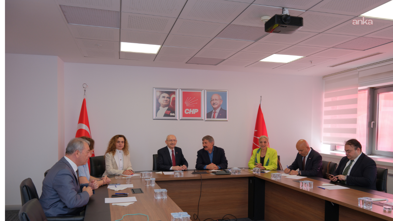 CHP'de Özgür Özel dönemindeki tüm ihraçlar iptal edildi