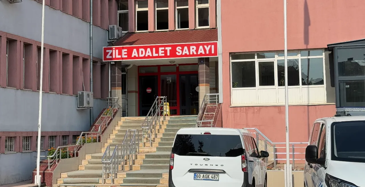 Genç kadın evinde ölü bulundu! Annesi ve kardeşleri tutuklandı