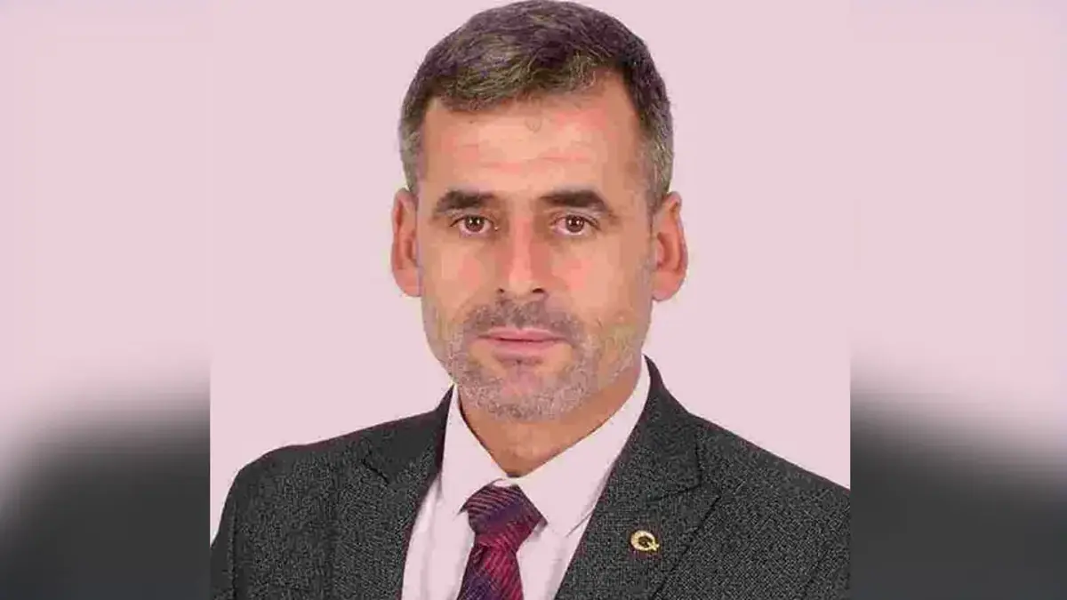 Belediye başkanına bıçaklı saldırı; oğlu arbedede yaralandı