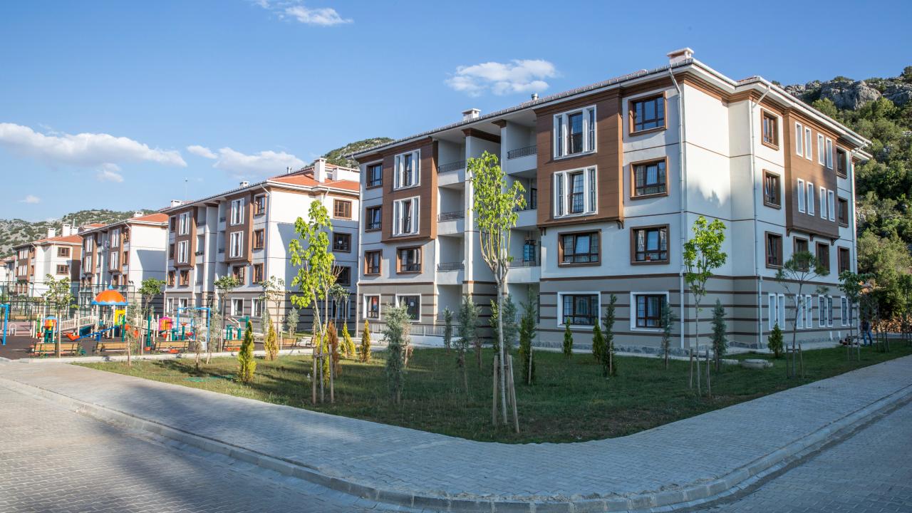 TOKİ'nin 64 ildeki konut kampanyasında satışlar yarın başlıyor
