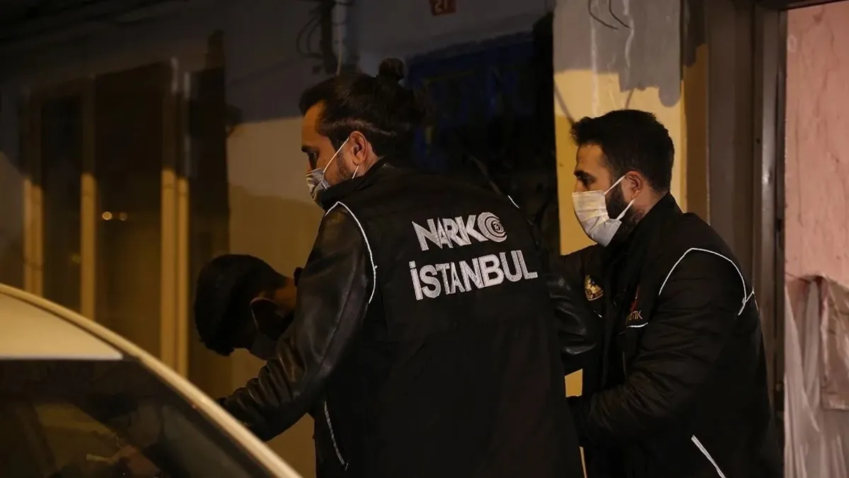Ünlülere uyuşturucu operasyonunda yeni dalga! İlyas Yalçıntaş ve Fatih Aksoy gözaltına alındı