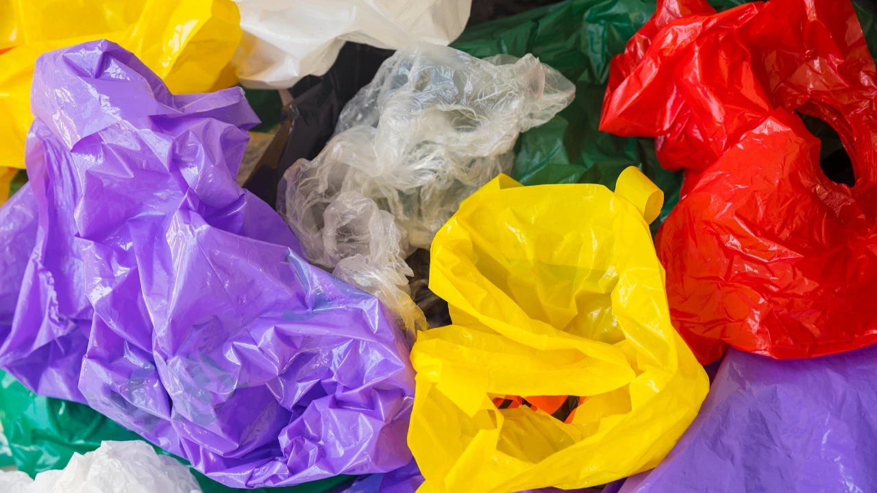 Küresel ekonominin yıldızıydılar, poşet üretemez hale geldiler: Asya'da plastik ürün kıtlığı