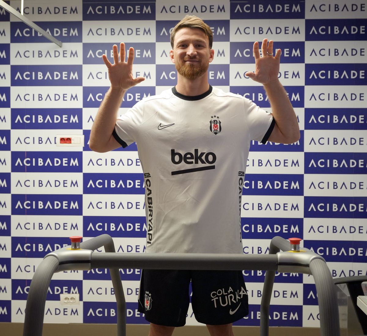 Beşiktaş'ın yeni transferi Salih Özcan sağlık kontrolünden geçti
