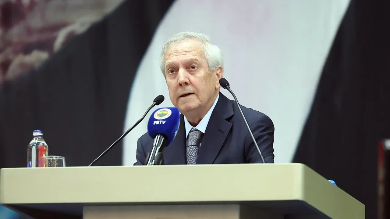 Aziz Yıldırım: "Fenerbahçe’nin kaybedecek bir yılı daha yok"