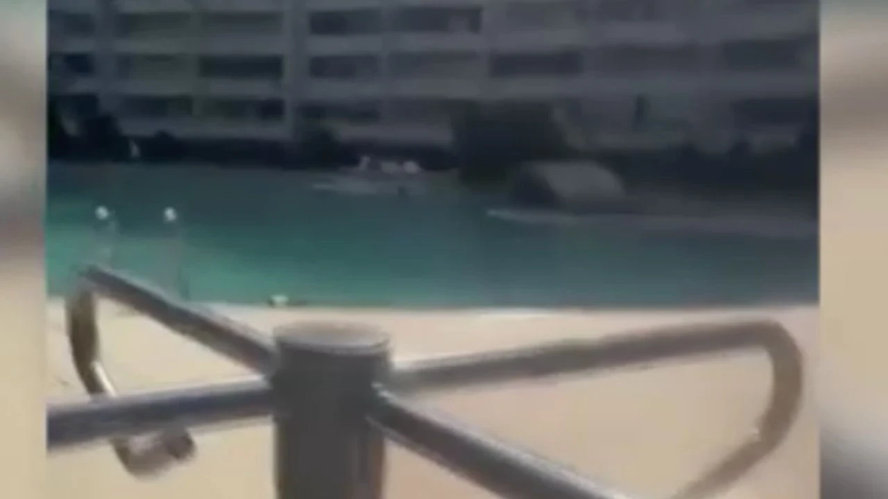 Mersin'de akılalmaz olay! Haşemalı kadın havuza alınmadı