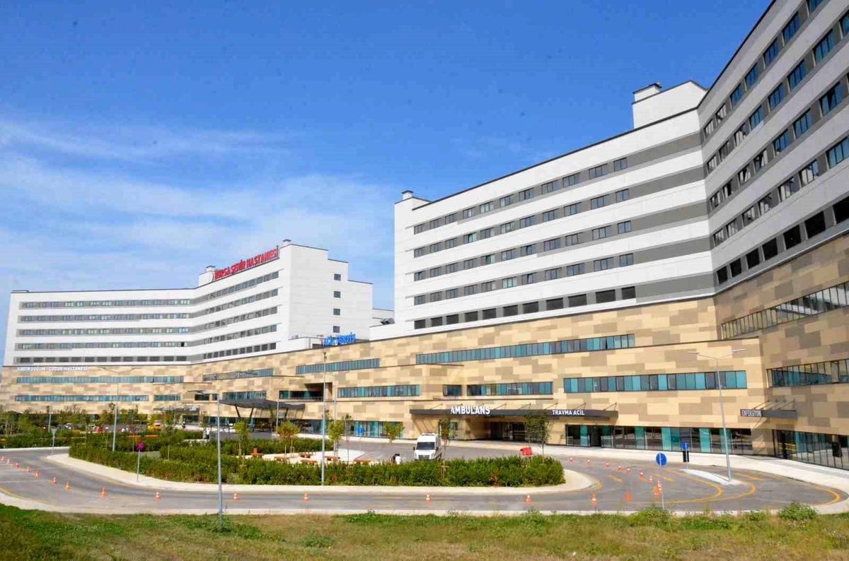 Bursa Şehir Hastanesi'ne bin 500 araçlık otopark müjdesi