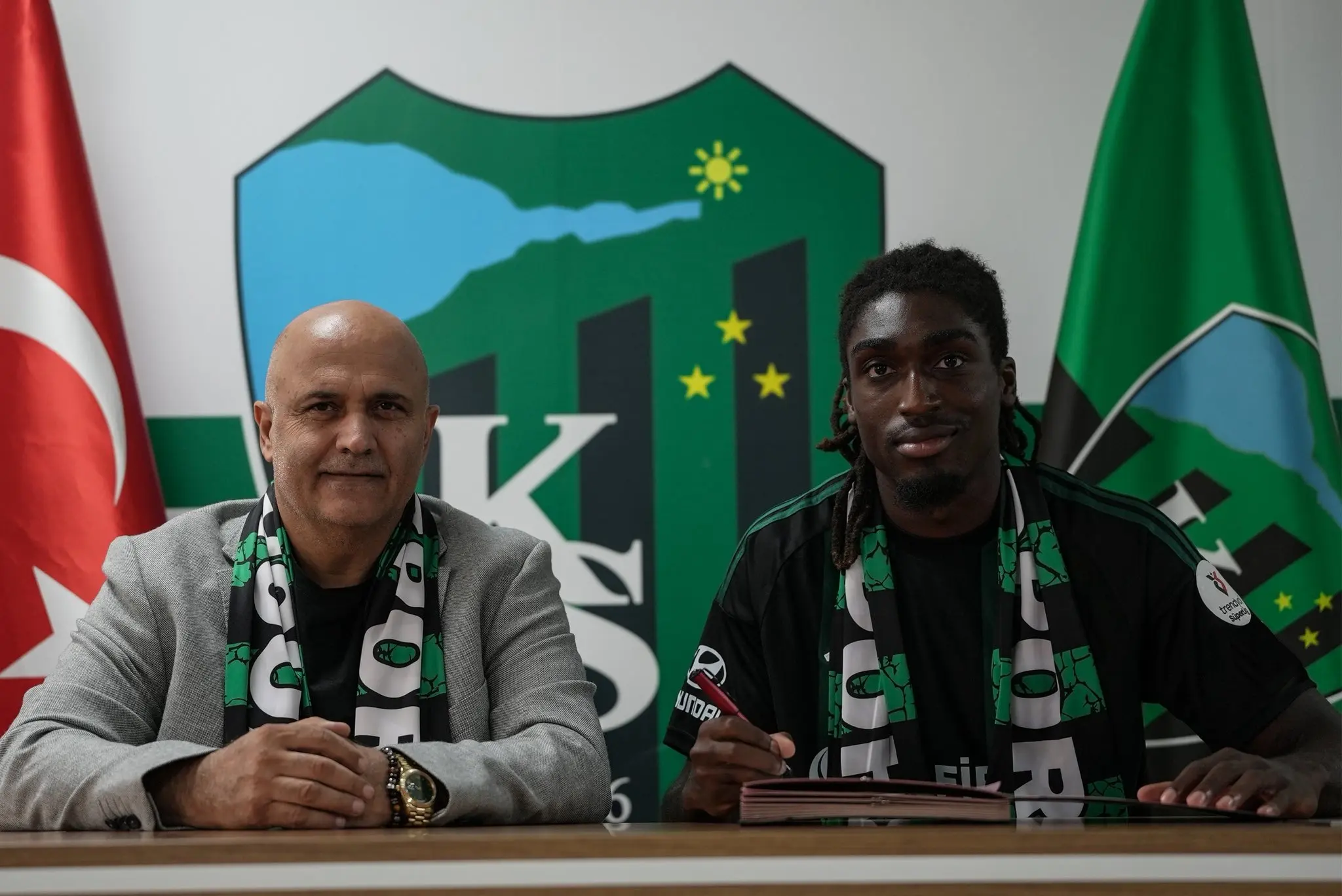 Kocaelispor, Tanguy Zoukrou'yu kadrosuna kattı