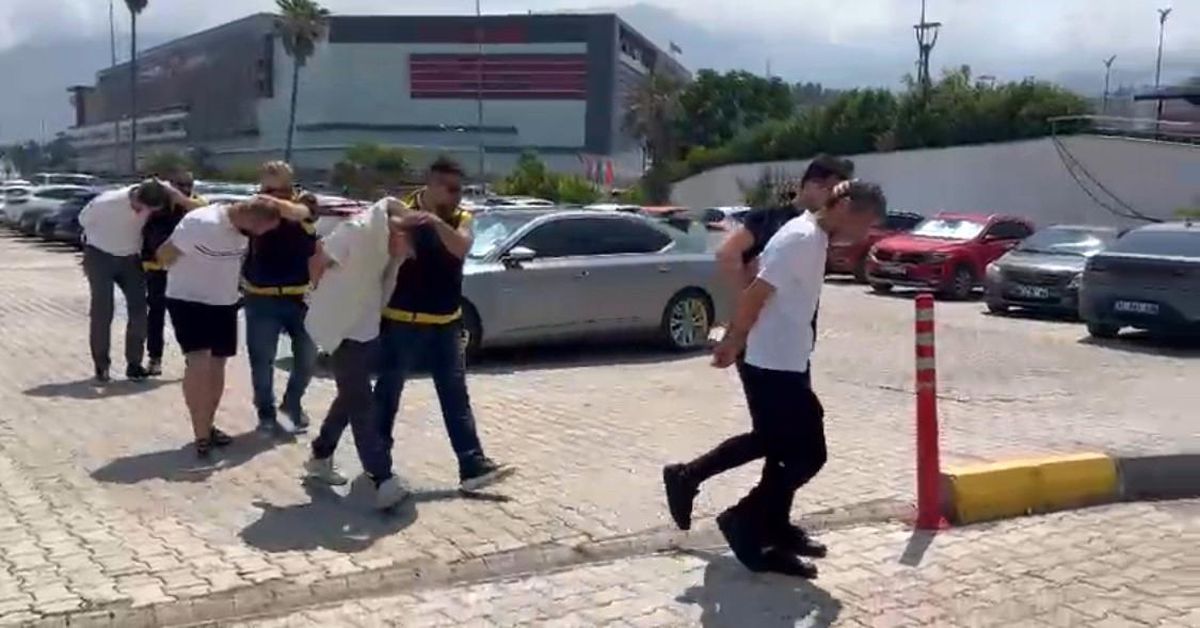 İskenderun'da aranan 4 şahıs yakalandı