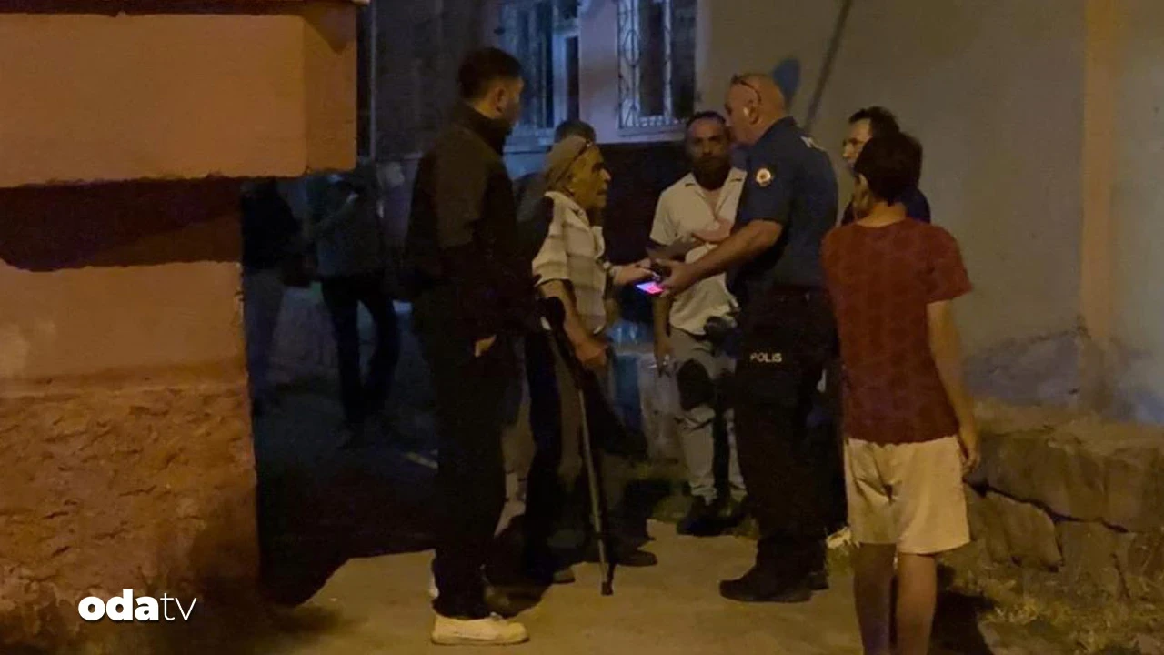 Yürümekte zorluk çeken babasının tekerlekli sandalyesini ateşe verdi