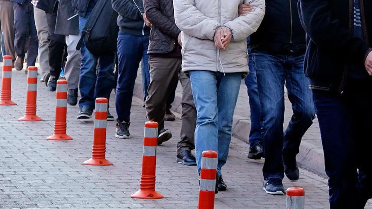 Bursa merkezli helikopter destekli dev operasyon: 17 zehir taciri tutuklandı