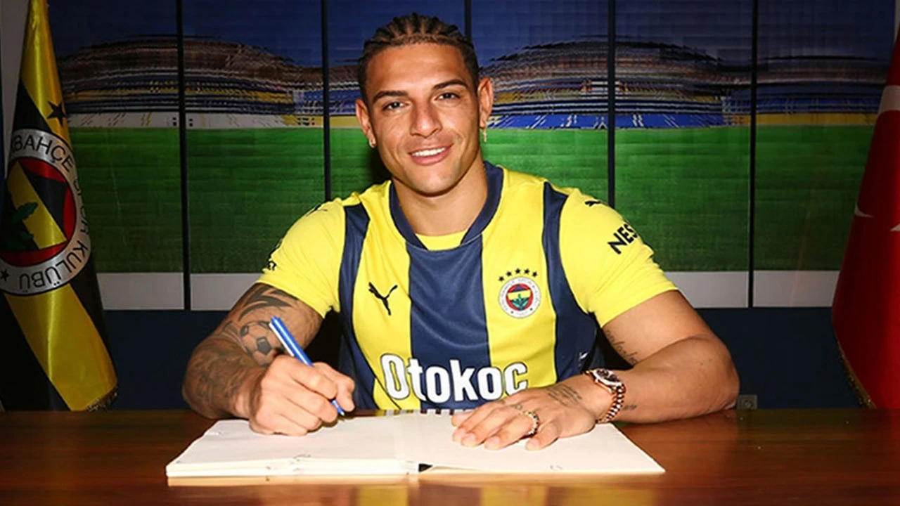 Fenerbahçe'de Diego Carlos depremi! Yönetime resmi olarak iletti