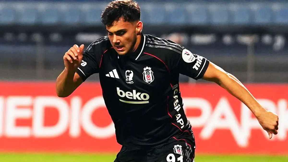 Mustafa Erhan Hekimoğlu, Hollanda yolcusu