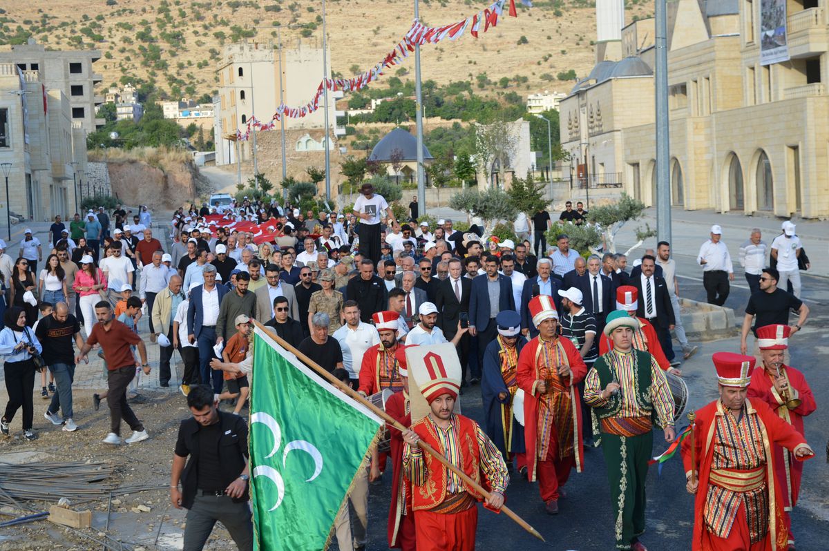 Mardin'de 18'inci Uluslararası Kültür Sanat ve Kiraz Festivali başladı