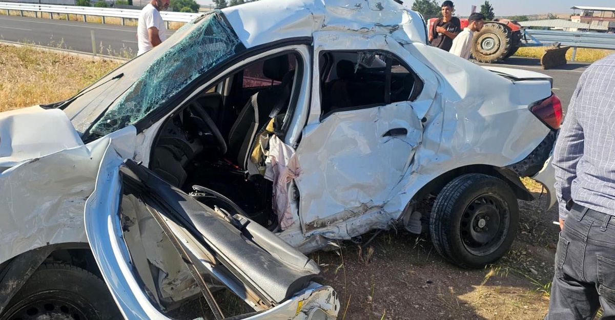Gaziantep'te sınava yetişmeye çalışan genç kazada hayatını kaybetti