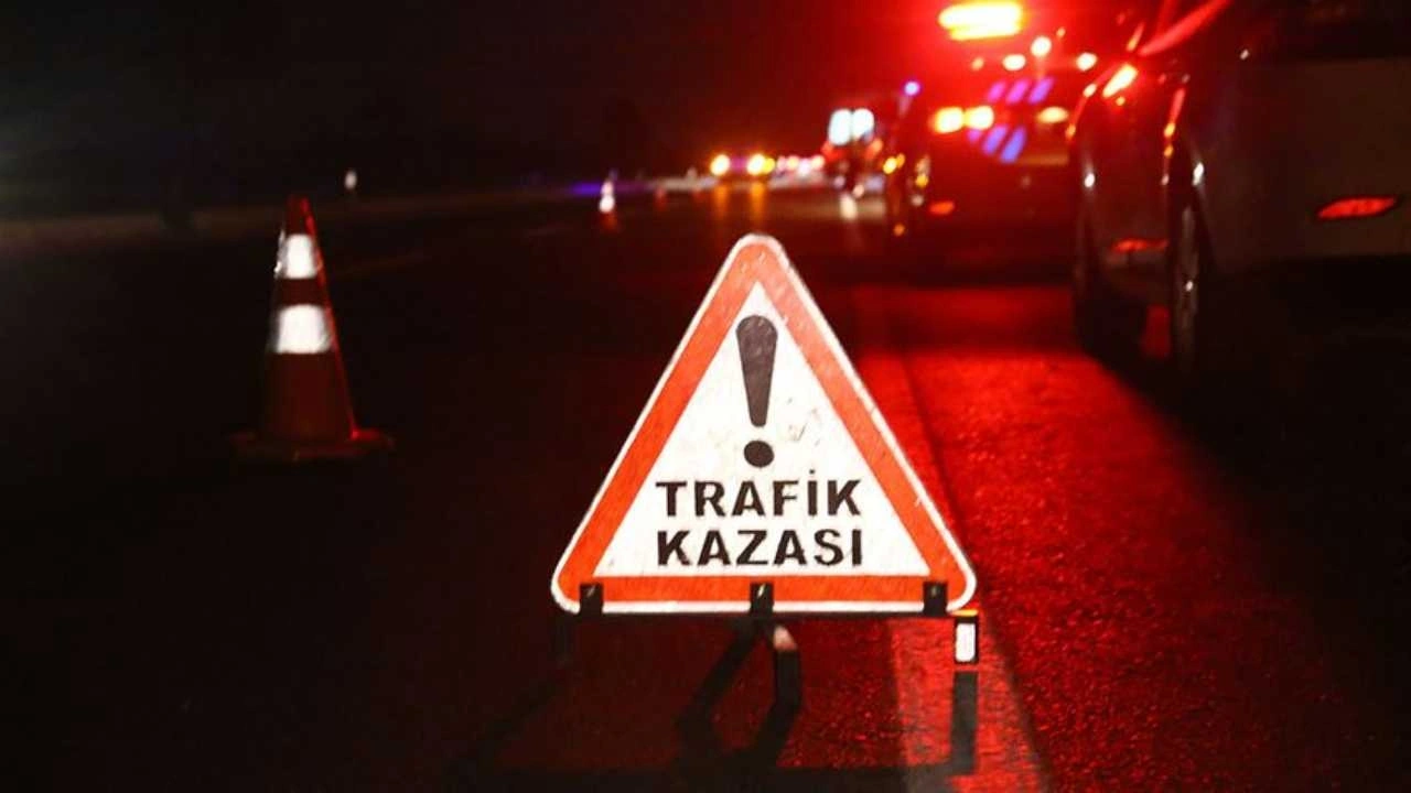 Motosiklet kazasında genç sürücü can verdi: 2 kişi yaralandı