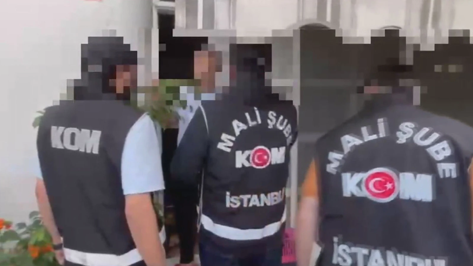 Adalar Belediyesi'ne 'rüşvet' soruşturmasında gözaltına alınan 39 şüpheli adliyeye sevk edildi