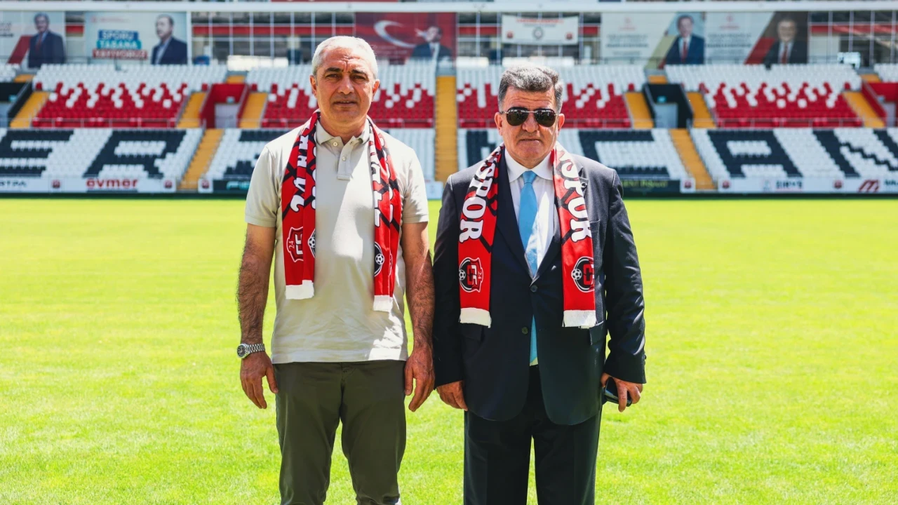 Erzincanspor'da, Mustafa Sarıgül dönemi başladı