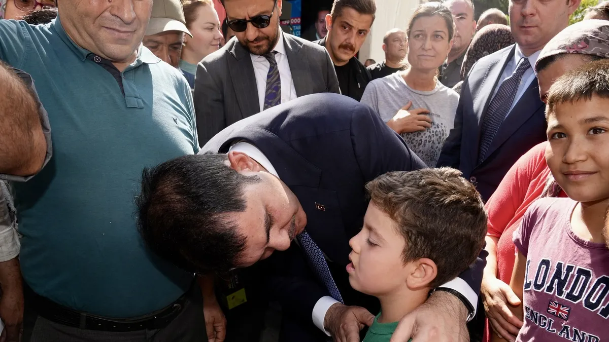 Ödemiş'te yangının izleri siliniyor | Afet konutları bu ay teslim