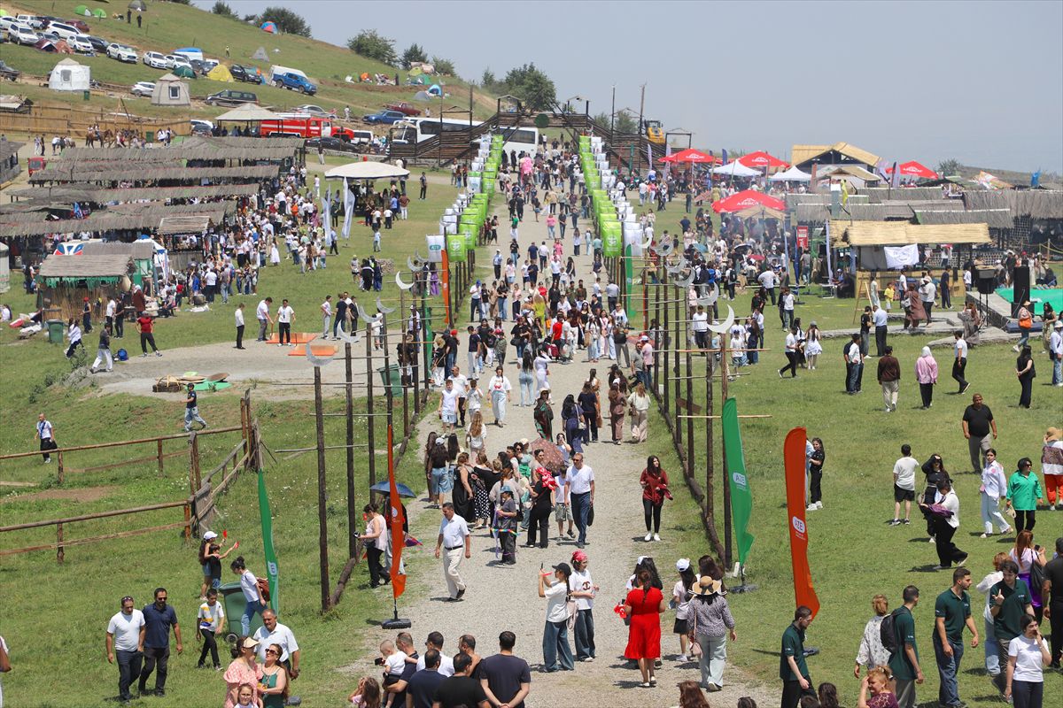 Azerbaycan'da 5. Milli Yayla Festivali başladı
