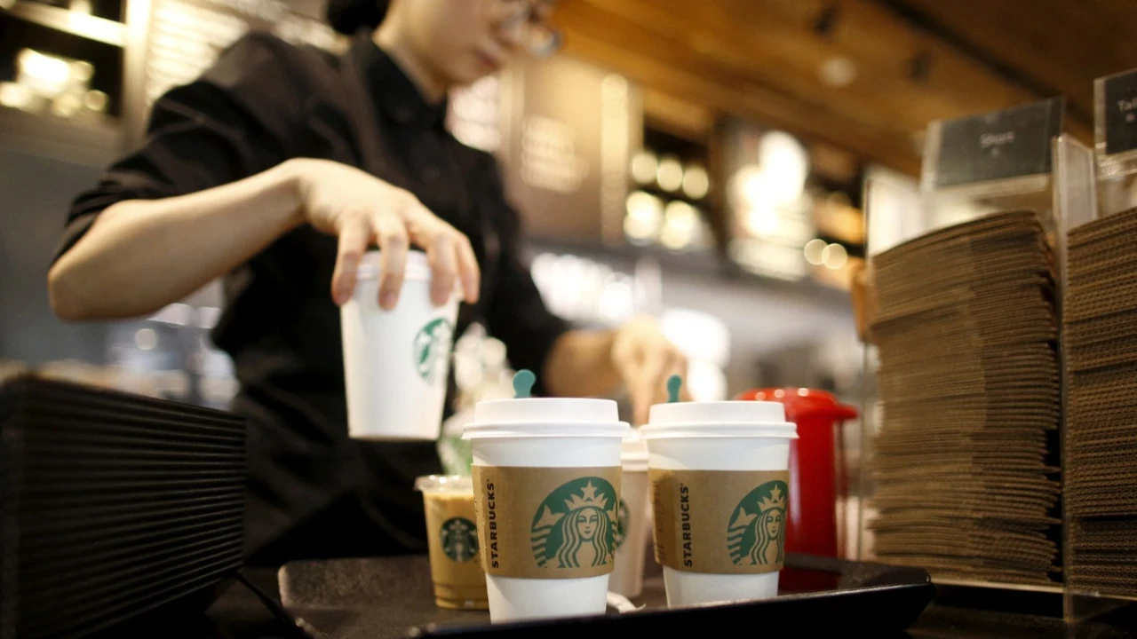 Starbucks'ta işten çıkarma dalgası yayılıyor