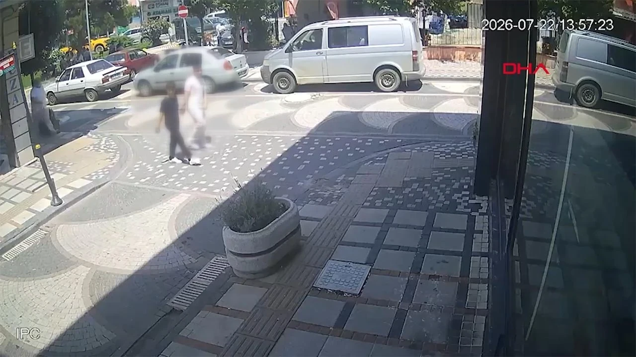 Çırağa şiddet kamerada: Babası serbest kararına isyan etti!