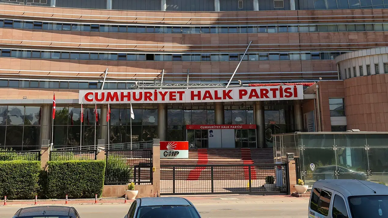 Asu Kaya görevden alınmıştı... CHP Kadın Kolları İl Başkanlarından ortak açıklama: 'Örgüt iradesine darbe'