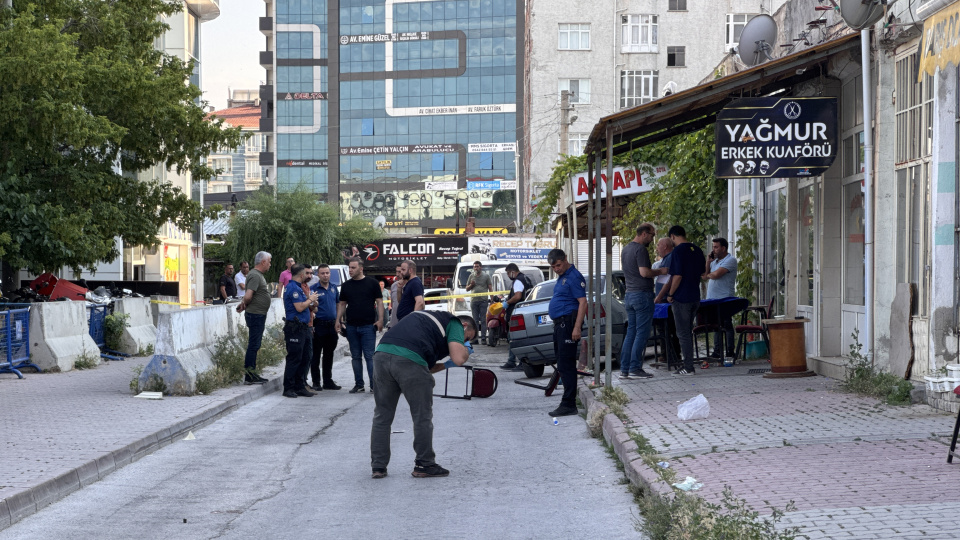 Kıraathanede iki grup arasında çıkan kavgada 4 kişi yaralandı