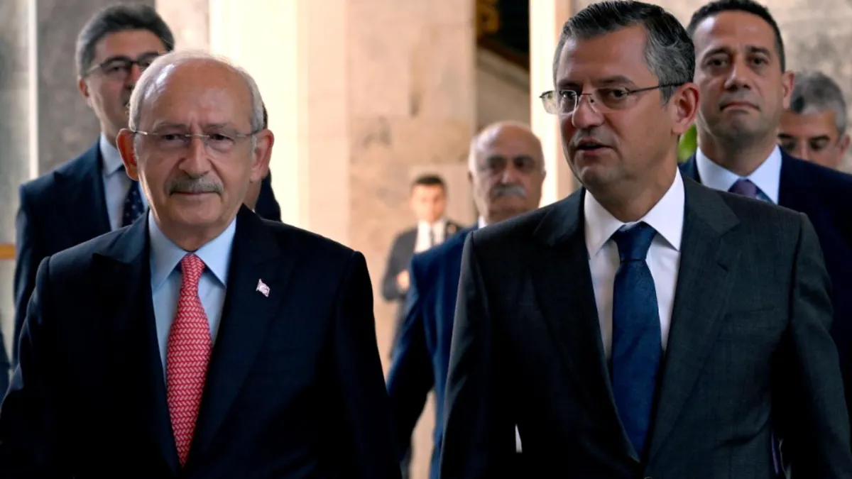 Son Dakika | CHP'deki koltuk kavgasında yeni perde: Özgür Özel'den Olağanüstü Kurultay hamlesi!