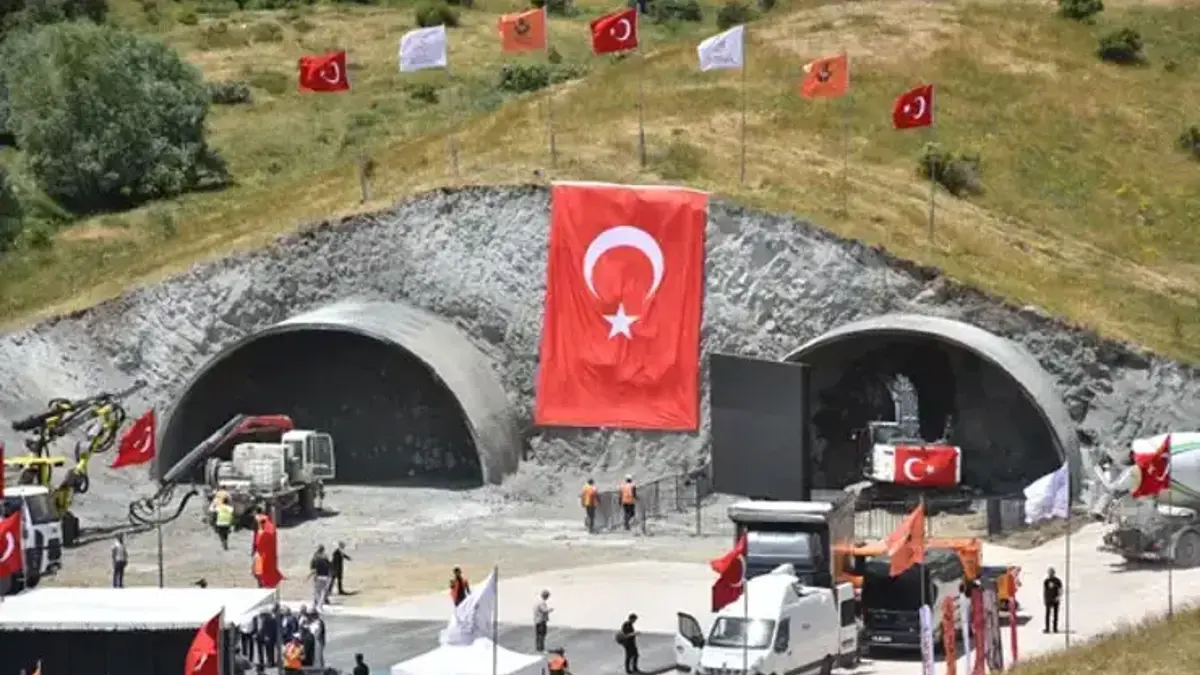 Sivas-Tokat yolunda ilk kazma vuruldu! Çamlıbel Tüneli ile 13 keskin viraj tarihe karışacak
