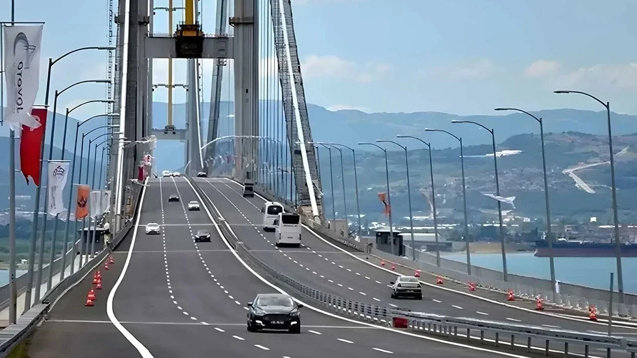 Otoyol ve köprü geçiş ücretlerine zam