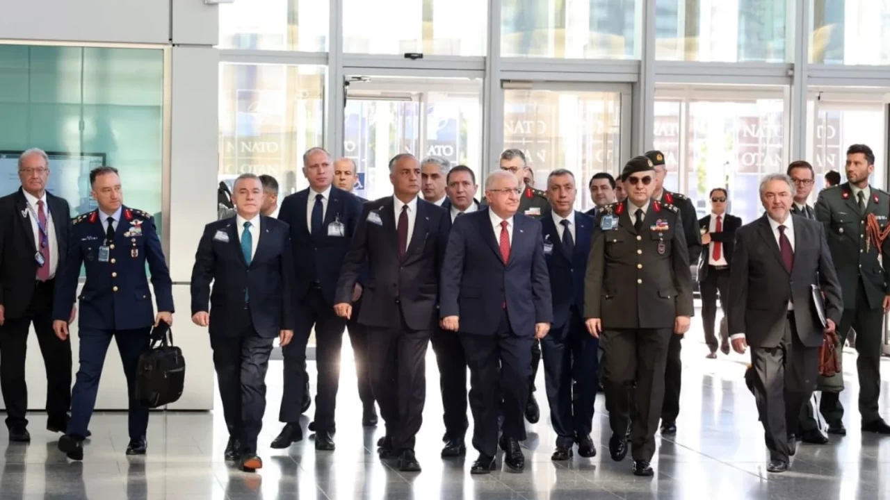 Bakan Güler'den Brüksel'de diplomasi trafiği: Fransa Savunma Bakanı Vautrin ile görüştü
