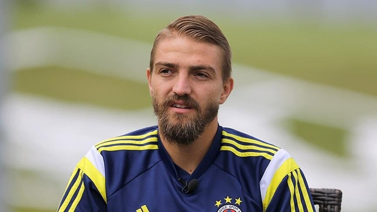 Eski milli futbolcu Caner Erkin, kariyerini noktaladı