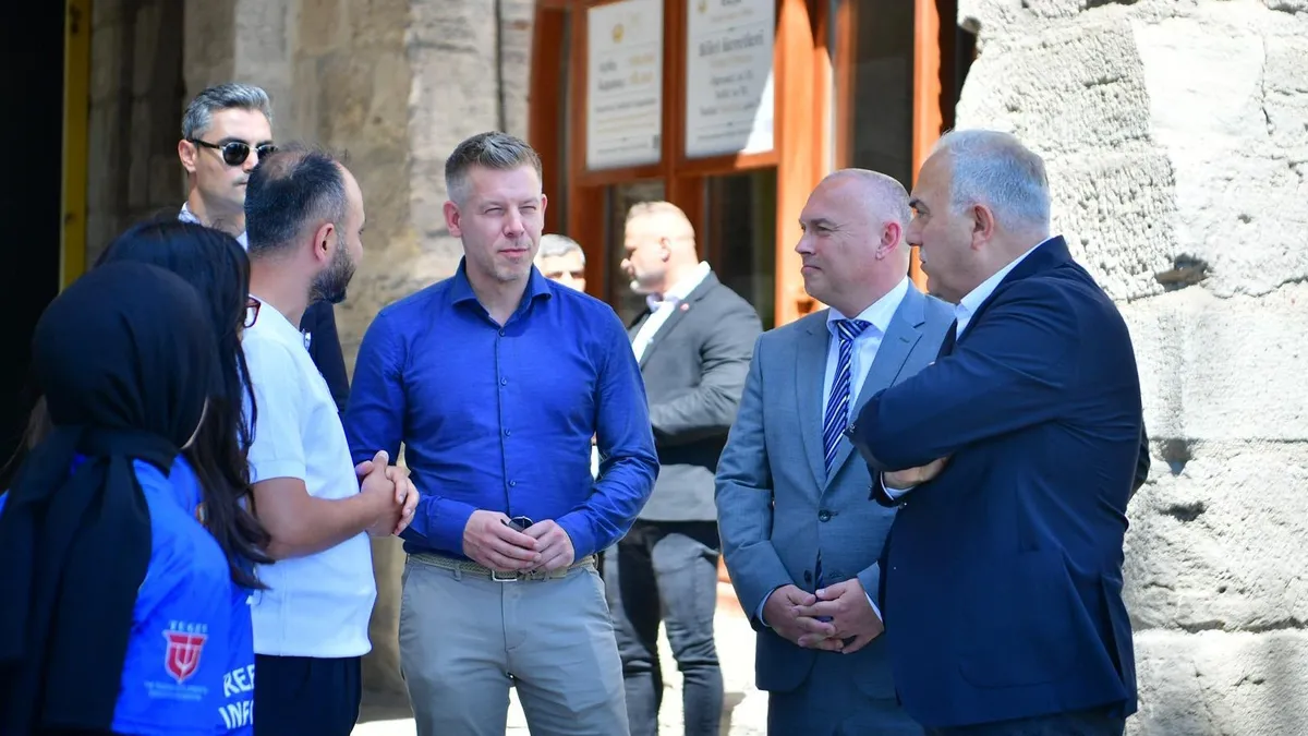 Macaristan Başbakanı Peter Magyar, Yedikule Hisarı’nı ziyaret etti
