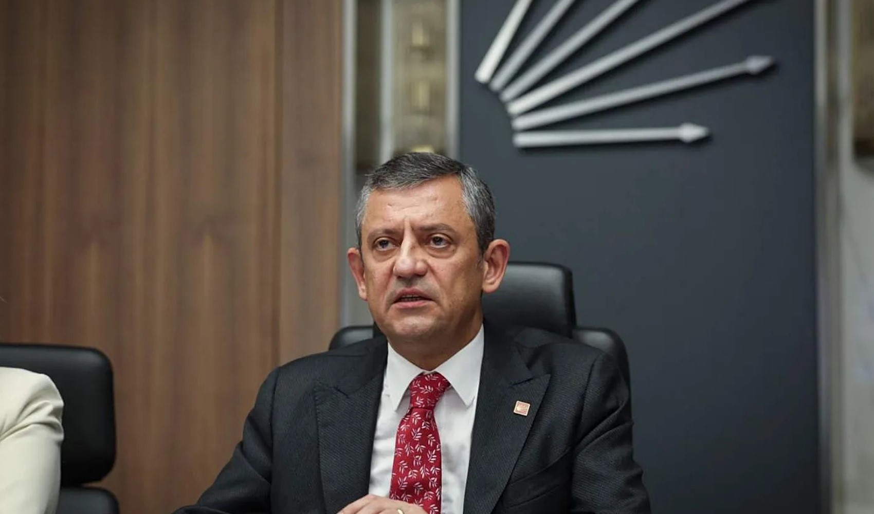 CHP Genel Başkanı Özel'den NATO zirvesi ve kısıtlamalarına dair tepki: Olağanüstü hal var