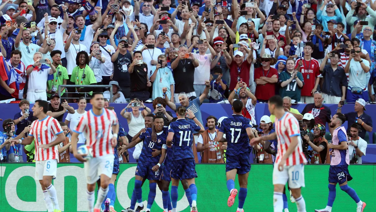 Fransa’ya tur için tek gol yetti! Mbappe'den çeyrek final bileti