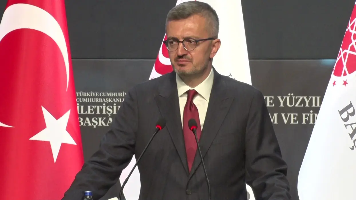 İletişim Başkanı Duran'dan çevre mesajı: Milyonlarca fidan toprakla buluştu