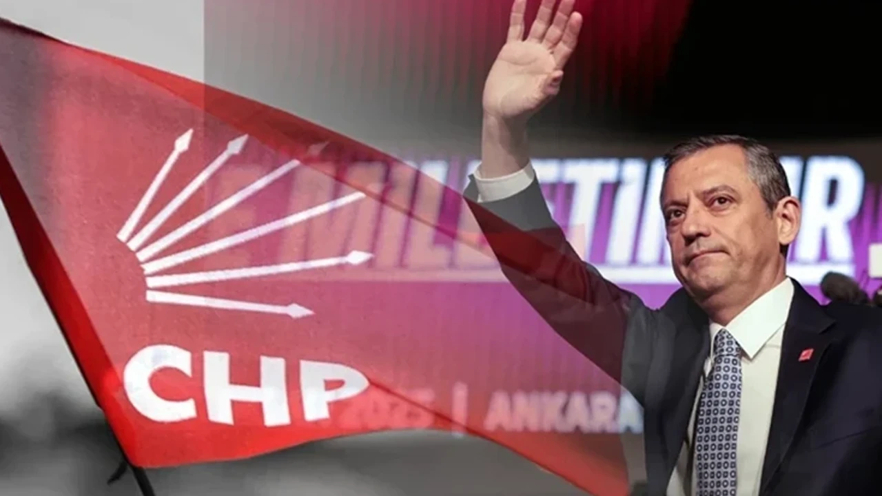 Özgür Özel'den Belediye Başkanlarıyla Zoom Toplantısı: 'Hedef Olmanızı İstemiyorum'